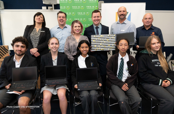 Laptops Boosts Student