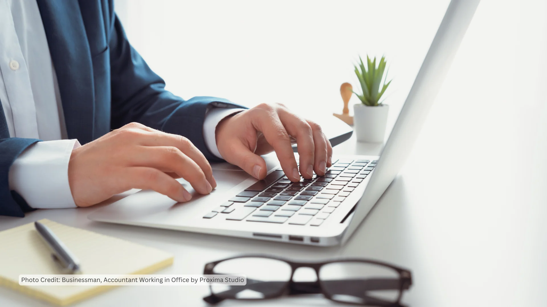 A new study shows 76% of Australians feel confident identifying cyber threats, but risky behaviours such as password reuse and sharing credentials remain common.